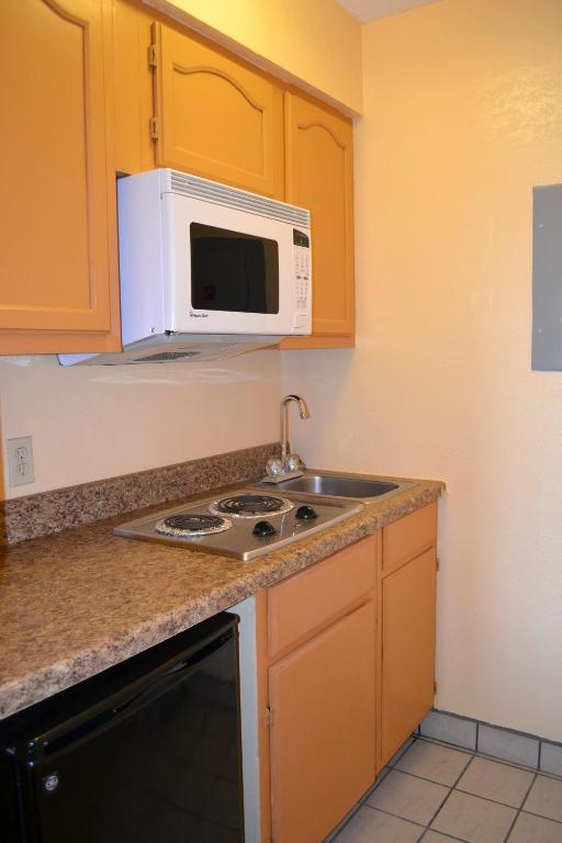 Deluxe Inn And Suites Weslaco Eksteriør bilde